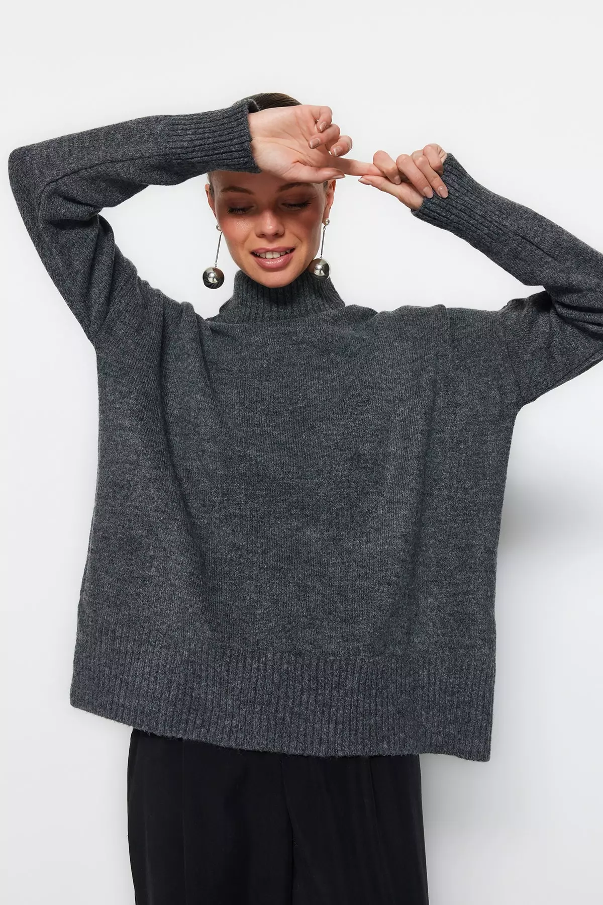 Turtle Knitwear Sweater