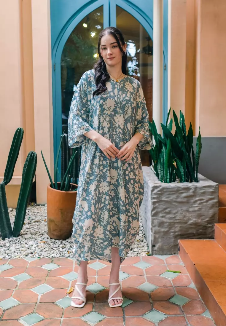 Urban Exchange Farida Kaftan Green - Gamis Kaftan Lengan 3/4 Warna Green