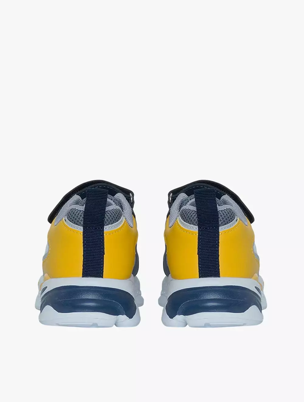 Payless Disney Childrens Maison Sneakers - Multicolor_10