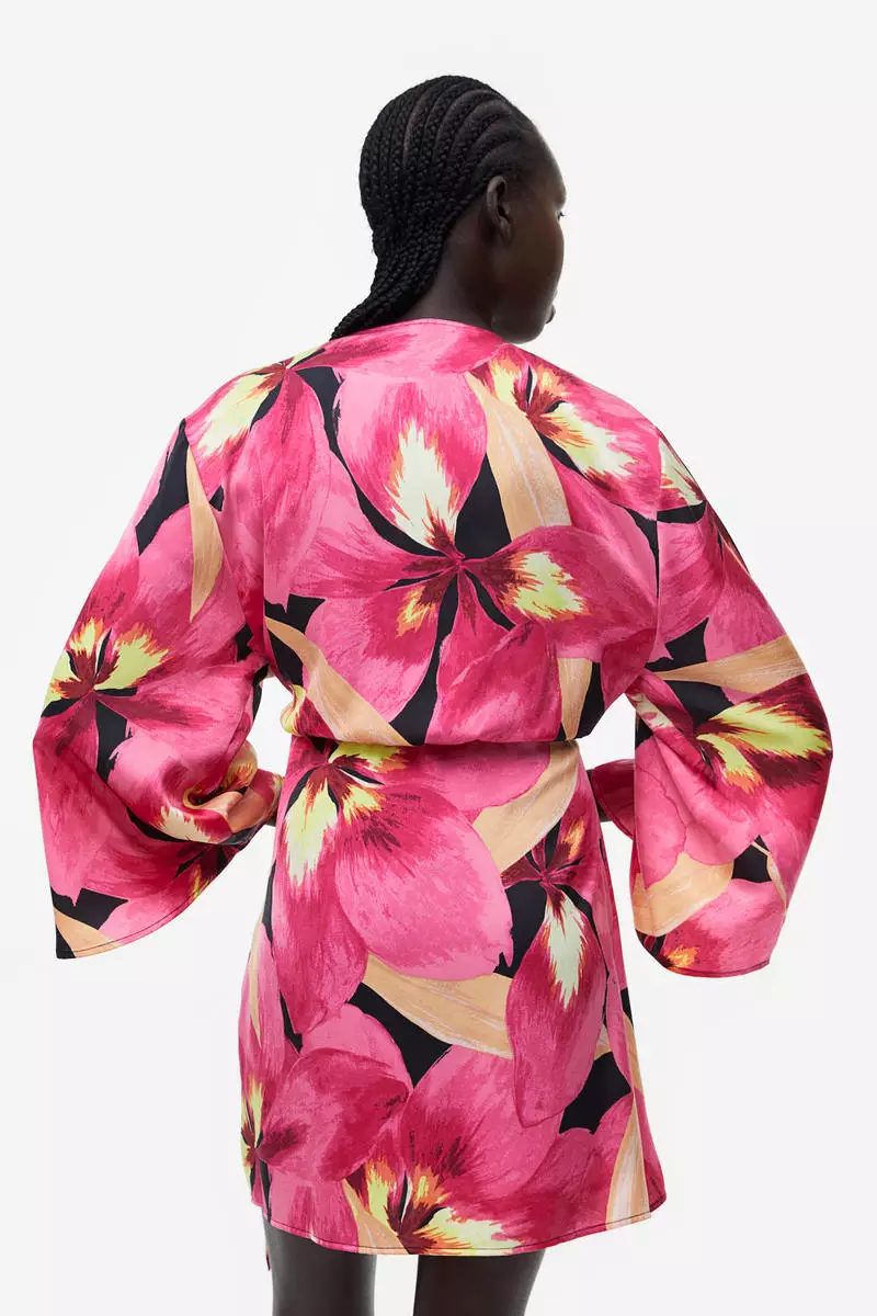 H&m satin 2024 crepe kimono