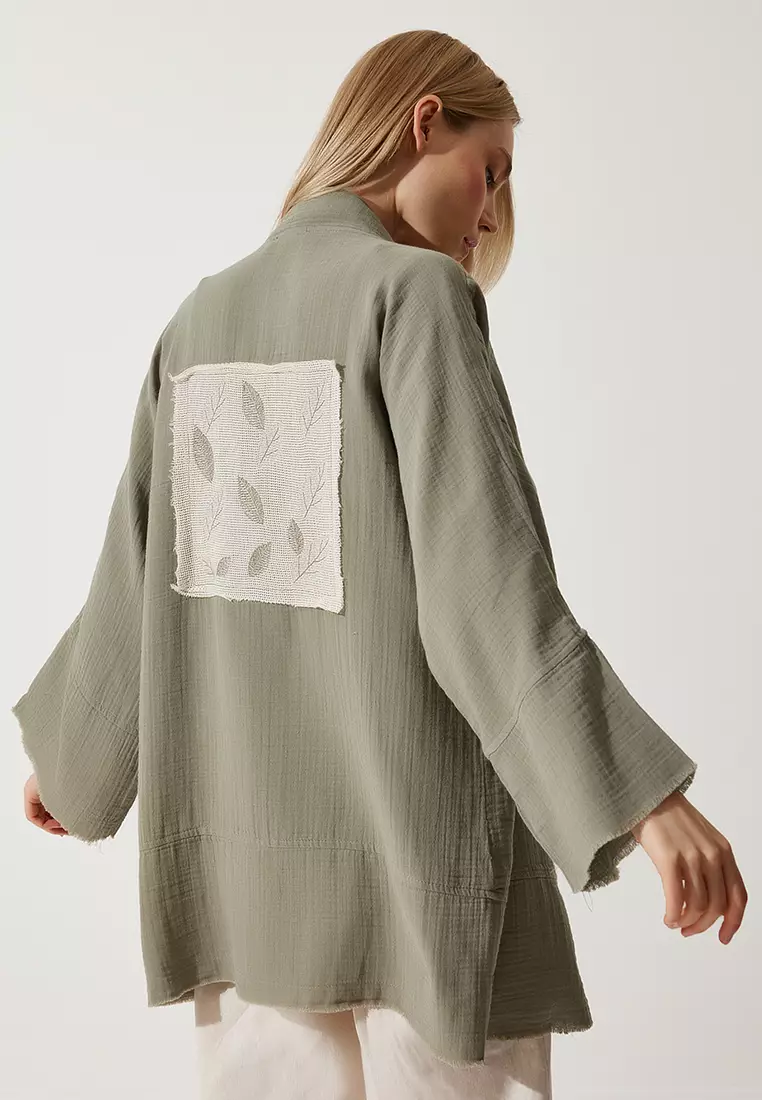 Applique Detail Kimono