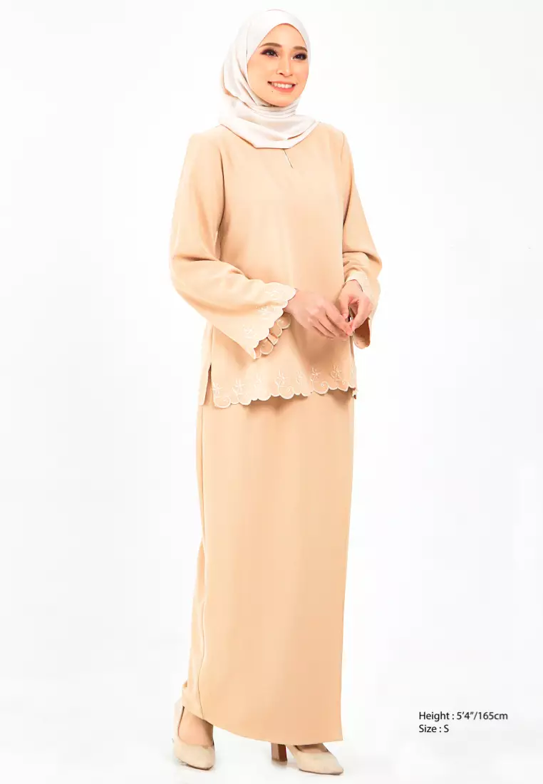 Gene Martino - Hasmita Kurung Modern