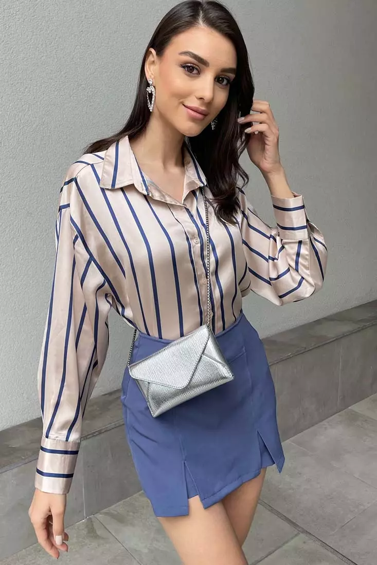 Slit Detail Mini Skirt