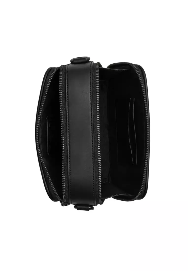 Wyatt Crossbody Bag In Signature Canvas CW365