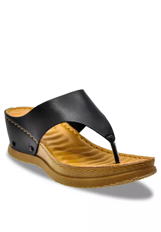 Comfort Clip Toe Wedge Sandals