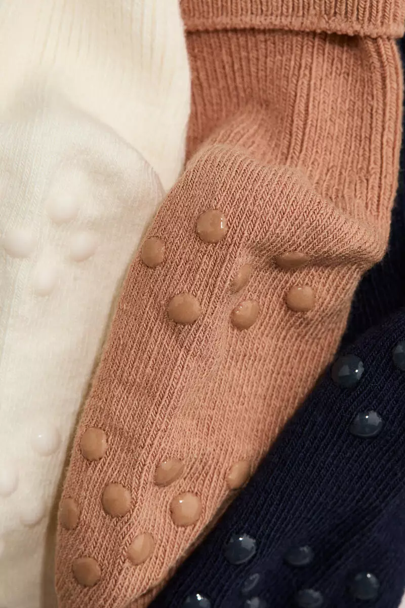 5-pack anti-slip socks