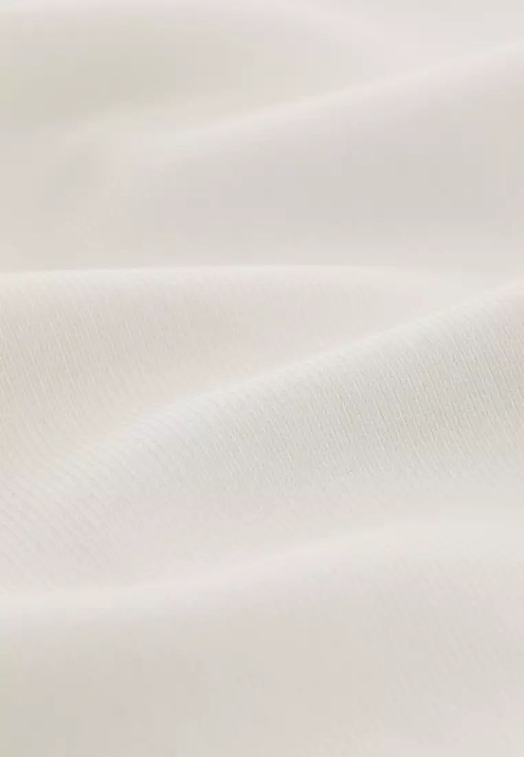 White Slim-fit Metal Adjustable Ring Casual Shorts