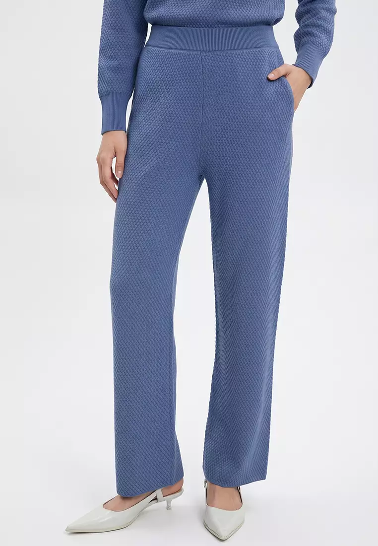 Indigo Pearl Buttoned Knitwear Bottom-Top Set TCTAW25US00035