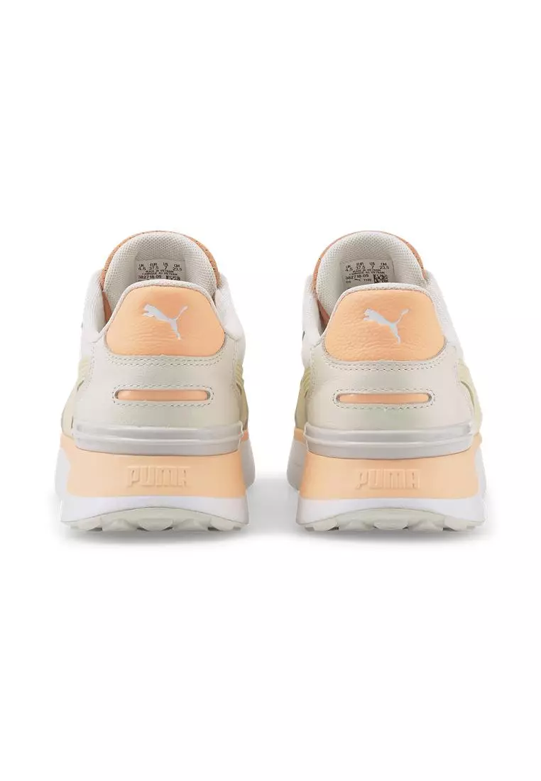 R78 Voyage Premium Women's Sneakers
