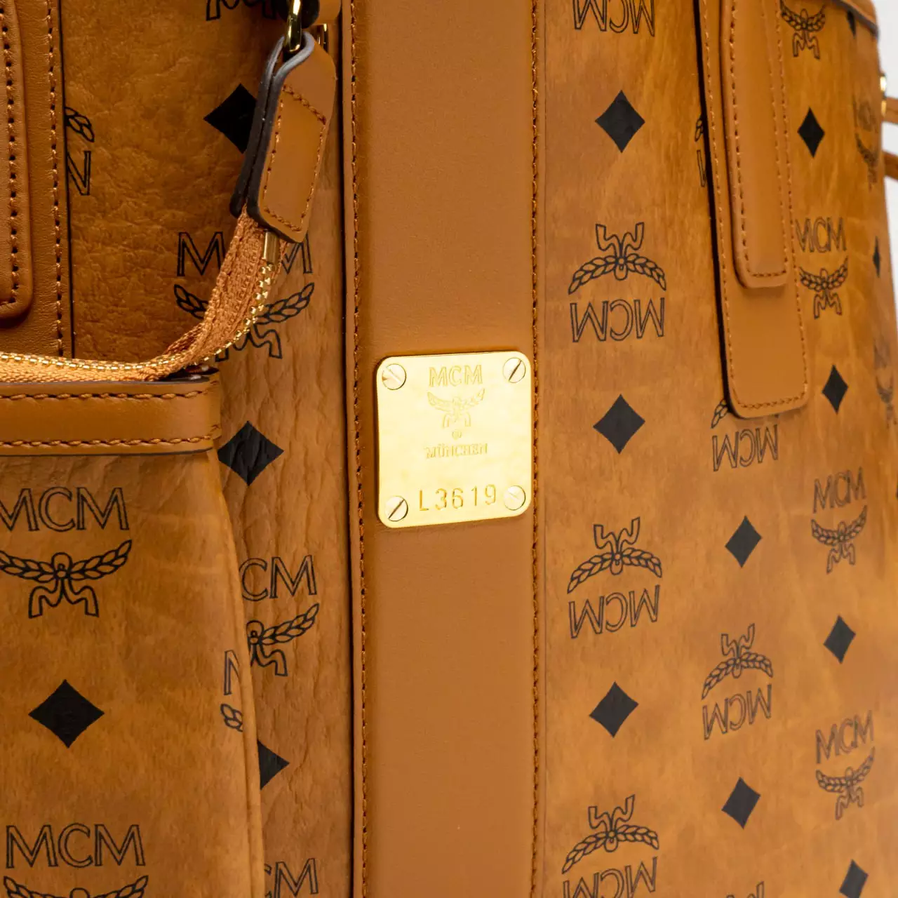 Medium Reversible Cubic Liz Visetos Shopper Bag Cognac