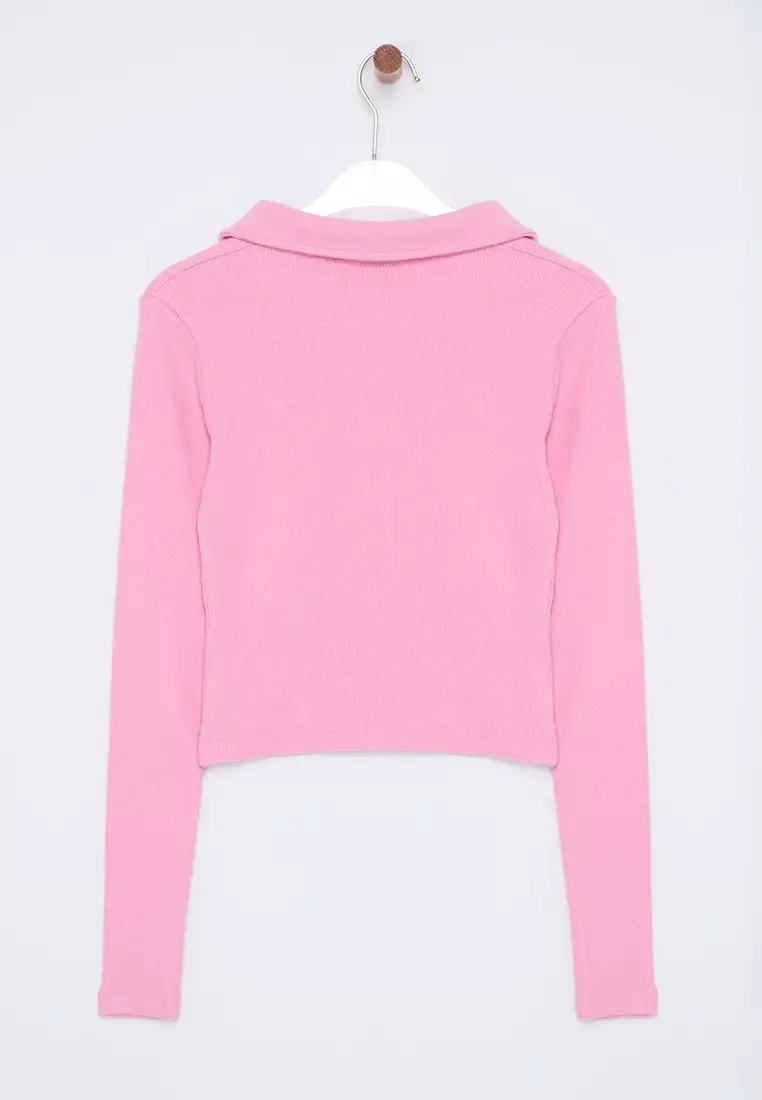 Button Detail Crop Knitted Top