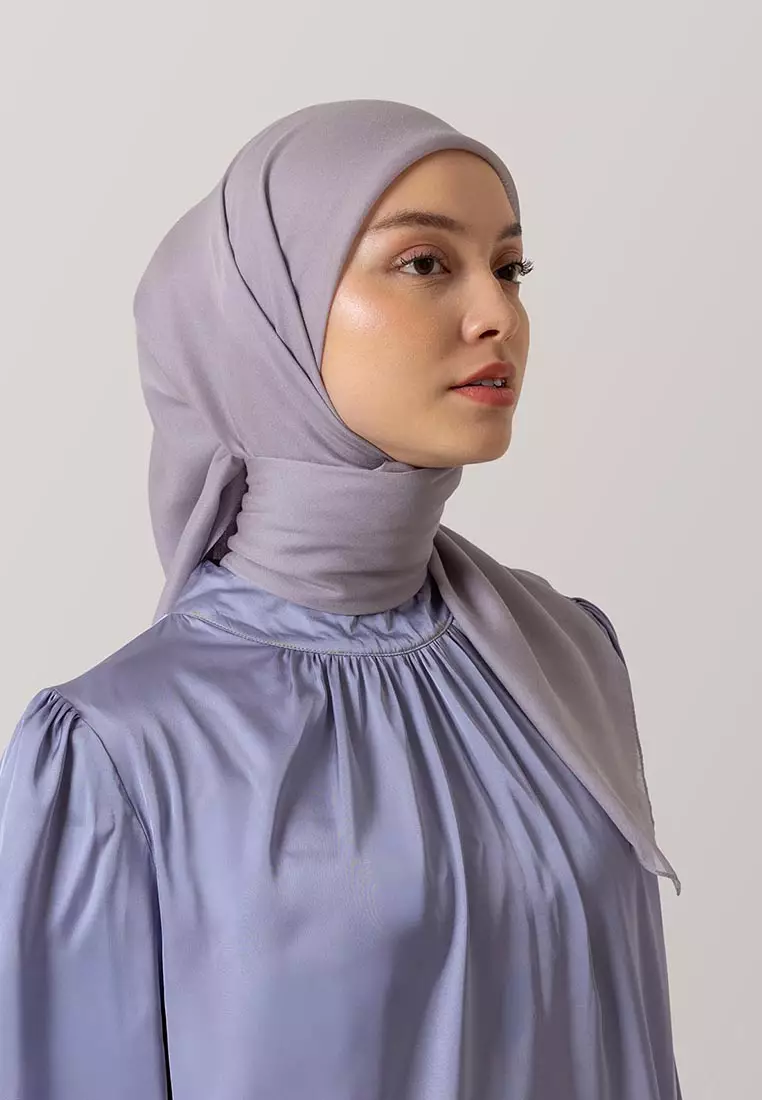 Ria Miranda Cloud Gray Rarina Scarf