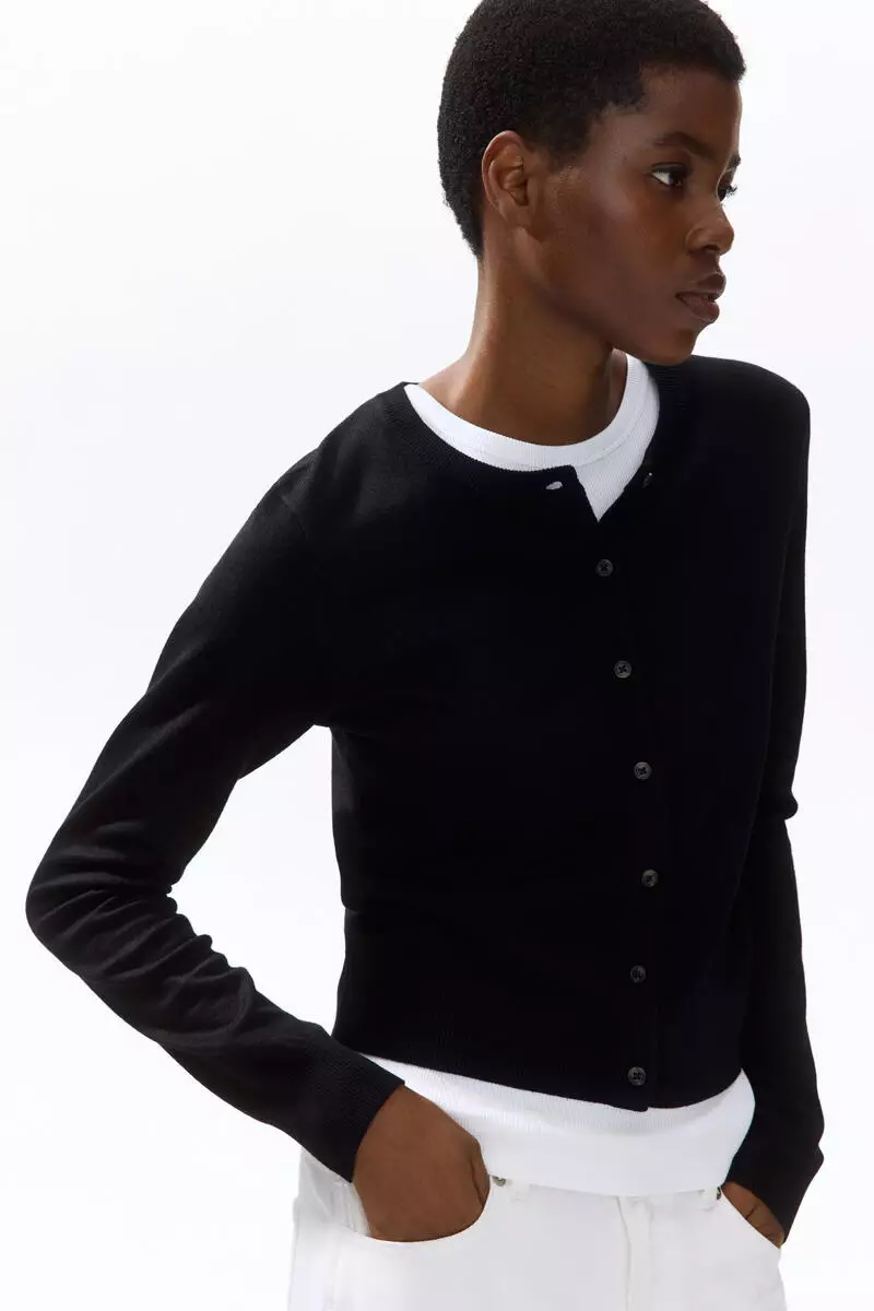 Fine-knit cardigan