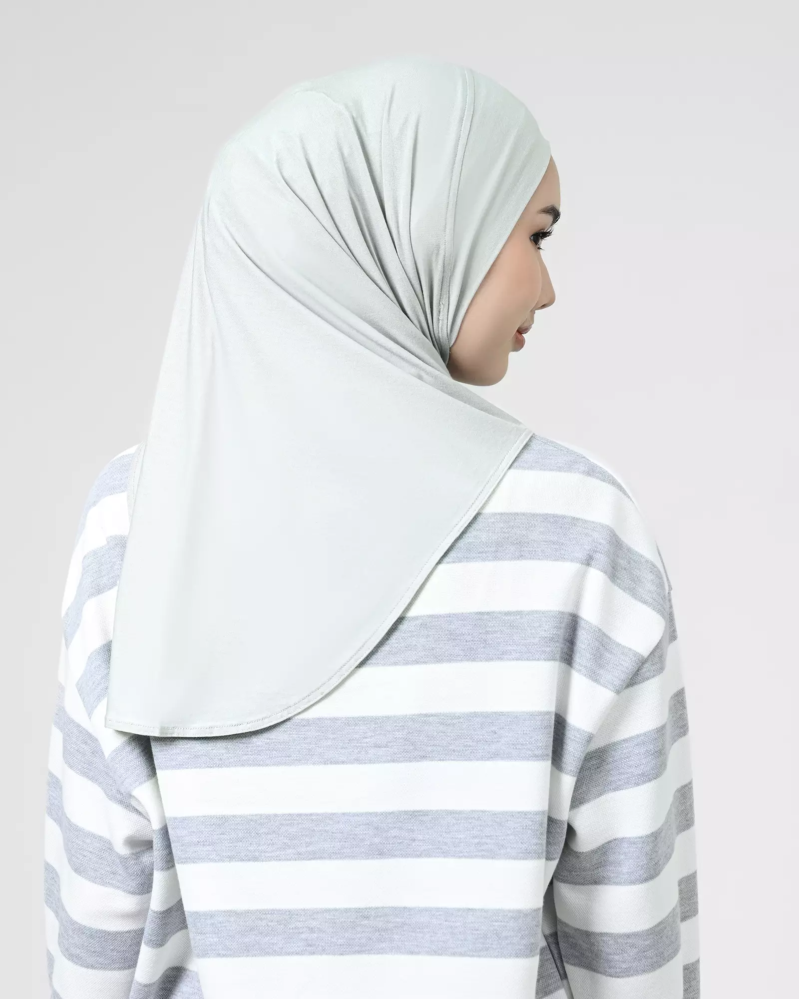 Geulis.id FAYRA BERGO SPORT - SILVER