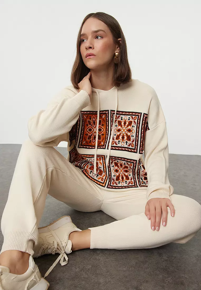 Stone Hooded Patterned Knitwear Bottom-Top Set TWOAW25AU00063