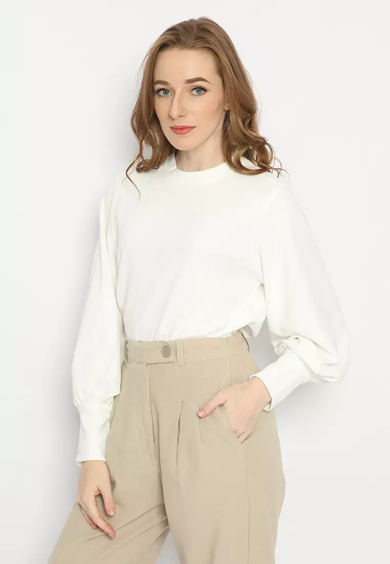 Puff Sleeves Knit Blouse