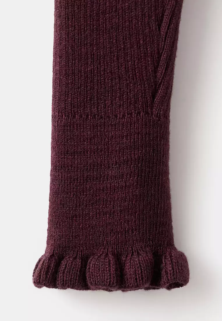 Scalloped Edges Sweater