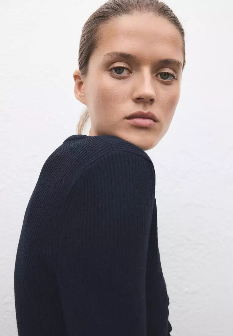 Scalloped Edges Cardigan