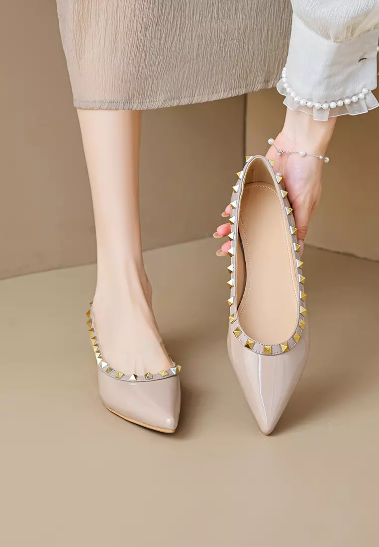 Pointed Rivets Microfiber Leather Flat Shoes WW2023-32