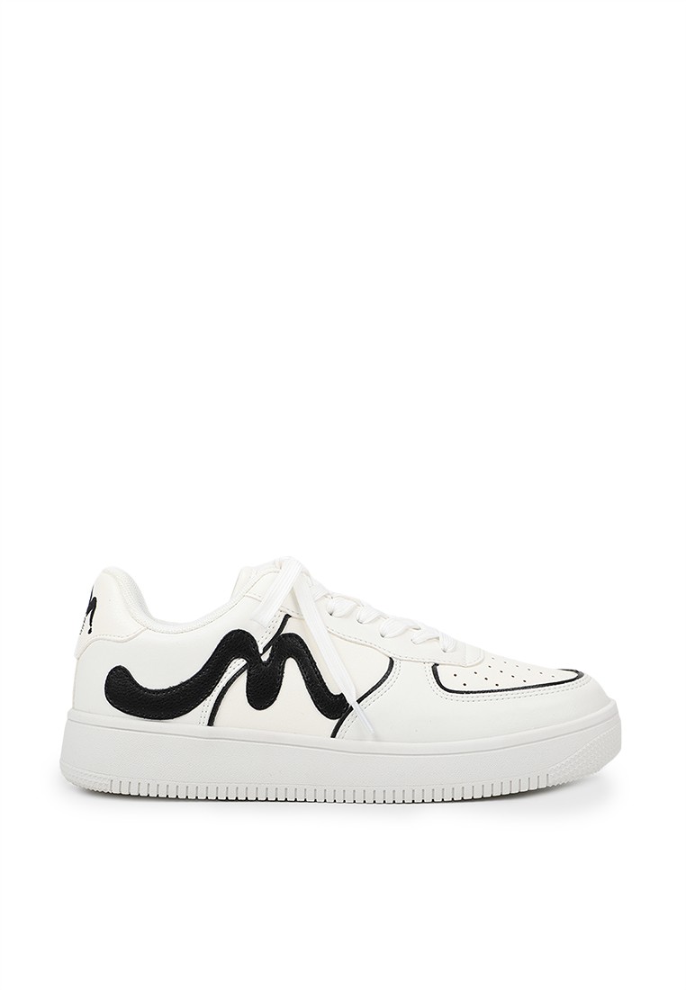 Joker Round Toe Sneakers