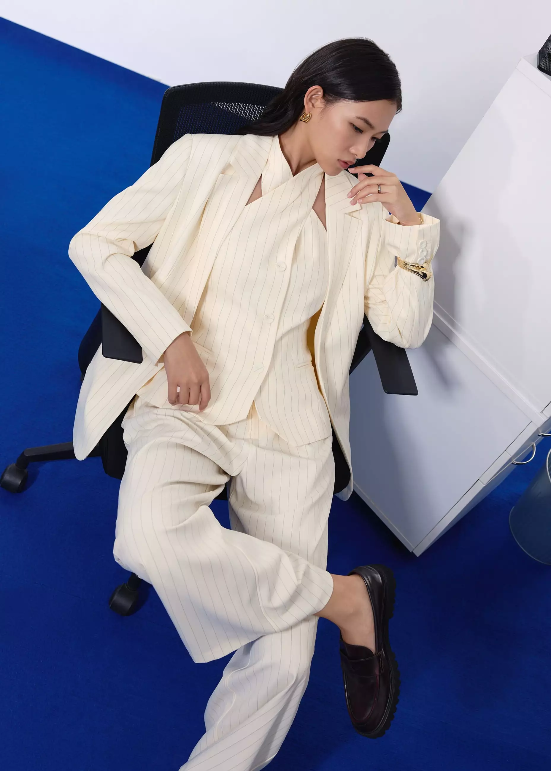 Atasan Wanita - Akira Tailored Pinstripe Cross Over Halter Top