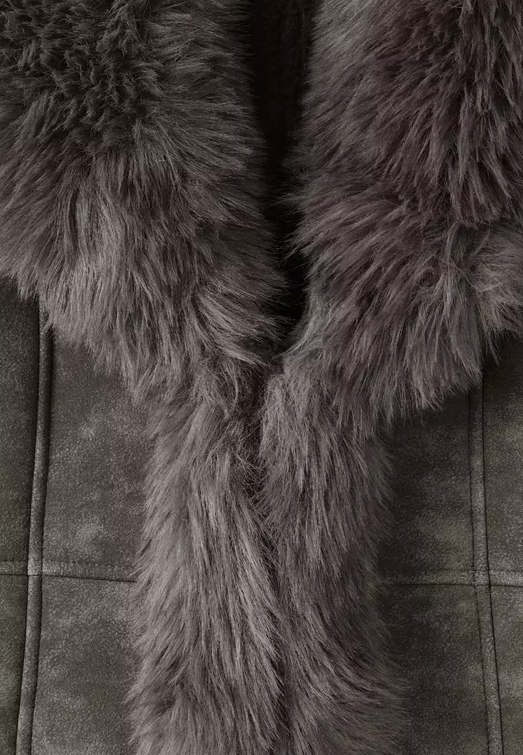 麂皮及皮草外套