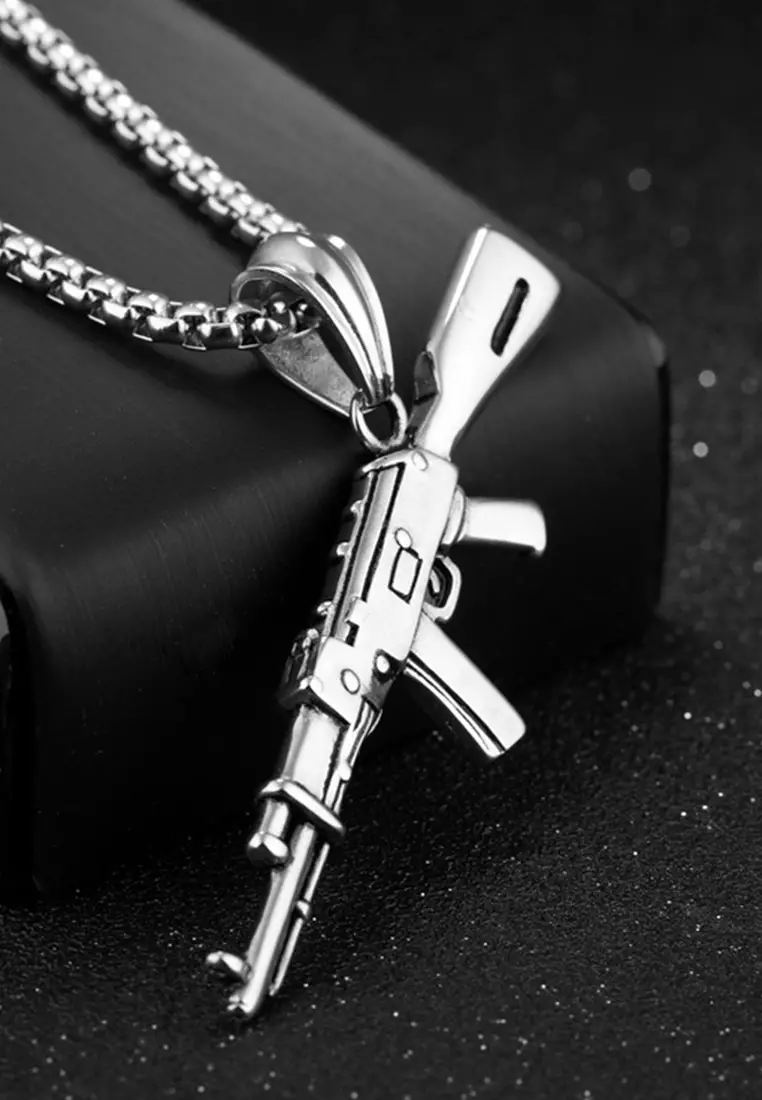 Chain with gun pendant new arrivals