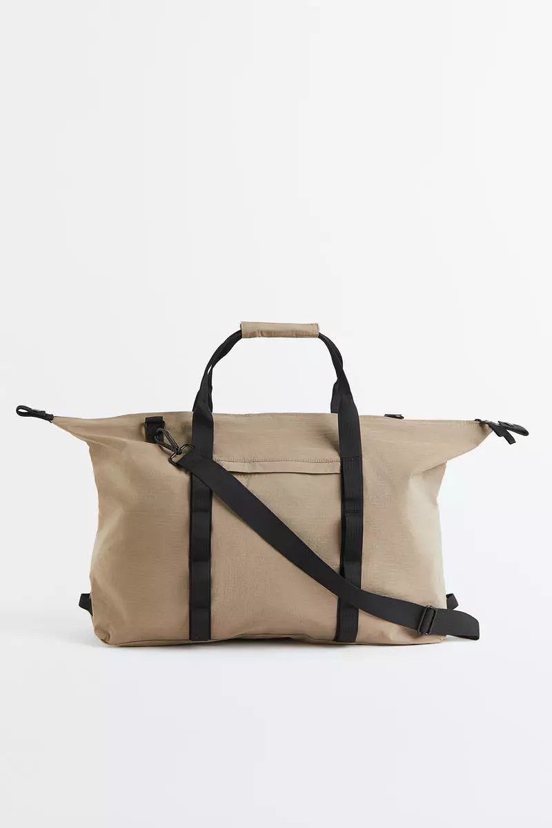 Weekend bag with wheels sale h&m