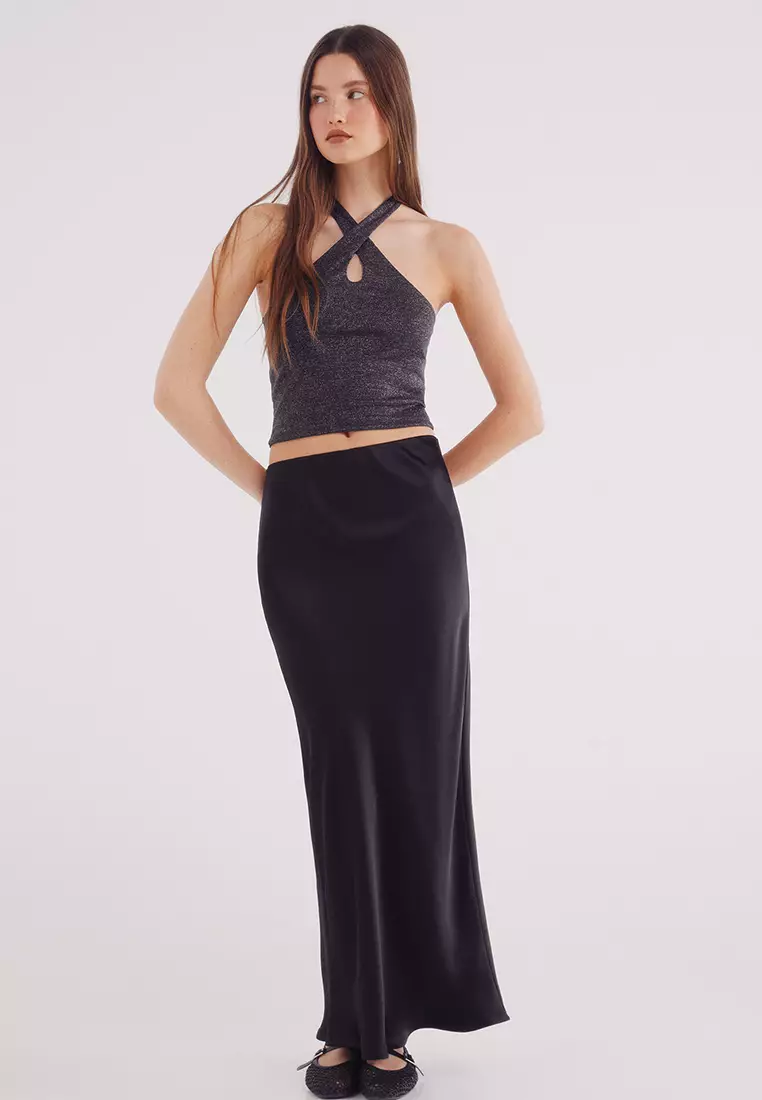 Halterneck Neckline Top