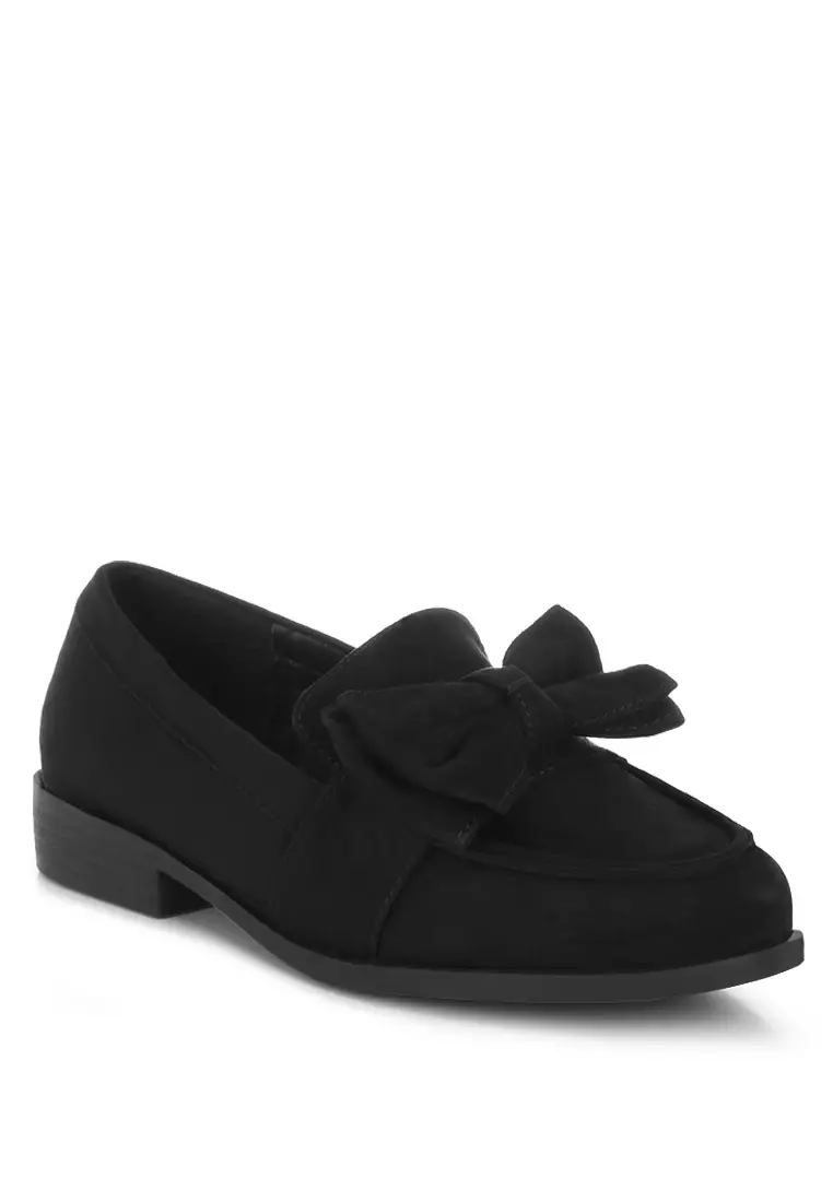 Bow Accent Heeled Loafers in Black
