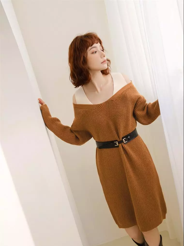 OBSTYLE Faux Two-piece Knit Off-shoulder Long Sleeve Short Dress