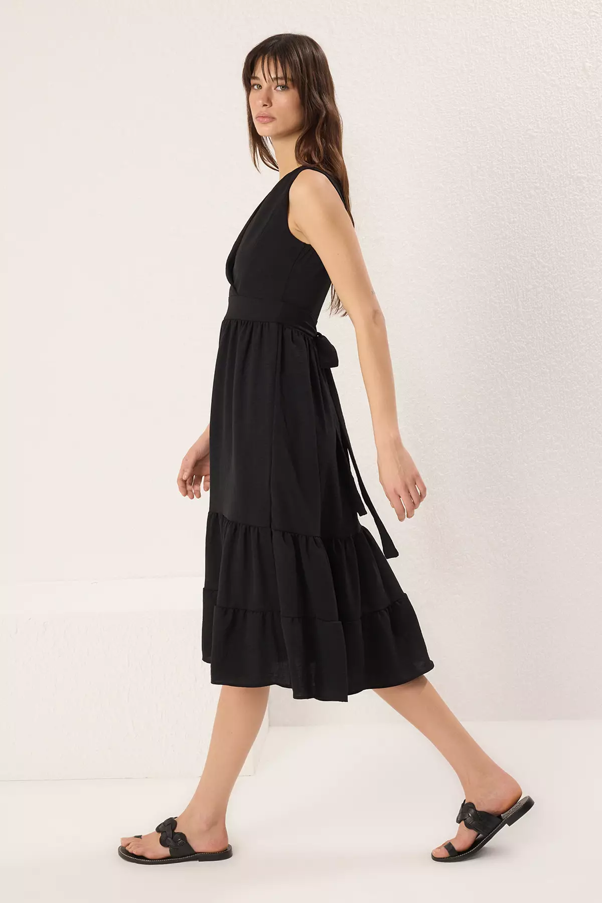 Black Plain Skirt Waist Opening Double Breasted Midi Woven Dress TWOSS25EL00201