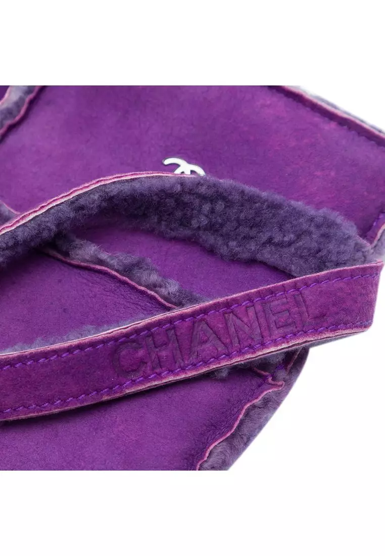 Pre-Loved Chanel Cc Suede And Shearling Clutch
