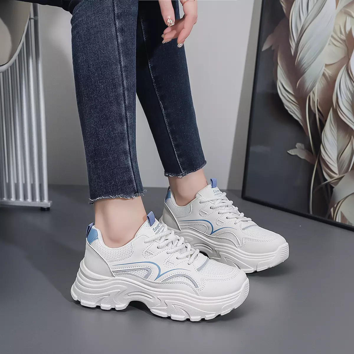 Sneaerks Cewek Kekinian Trendy Sepatu Wanita Fashion Bertali Style SM22