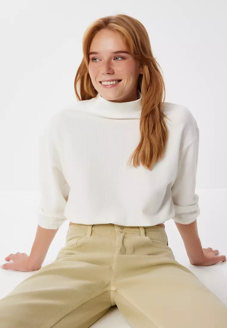 Elastic Waist Crop Sweater