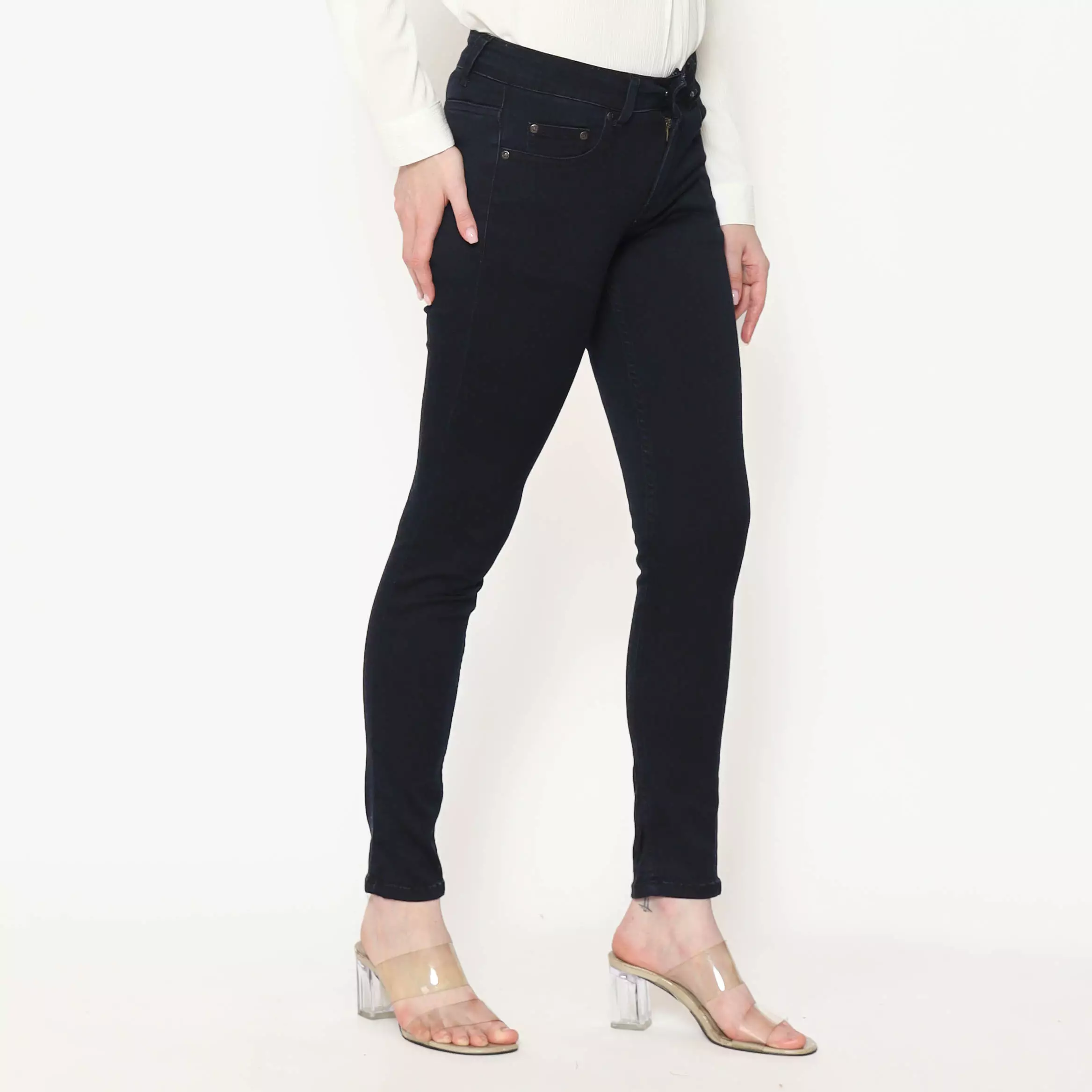 Jual RODEO Lesya jeans Navy Original 2026 | ZALORA Indonesia