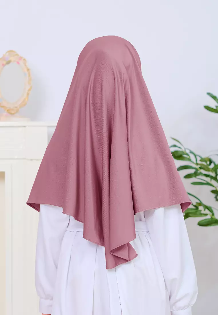 Cotton Bee - Jennaira Bergo Dagu | Hijab Instan Anak Non Pad - L