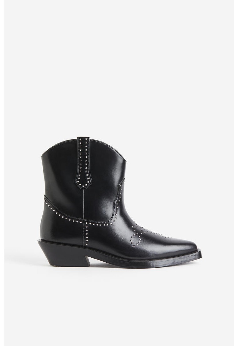 Studded cowboy boots