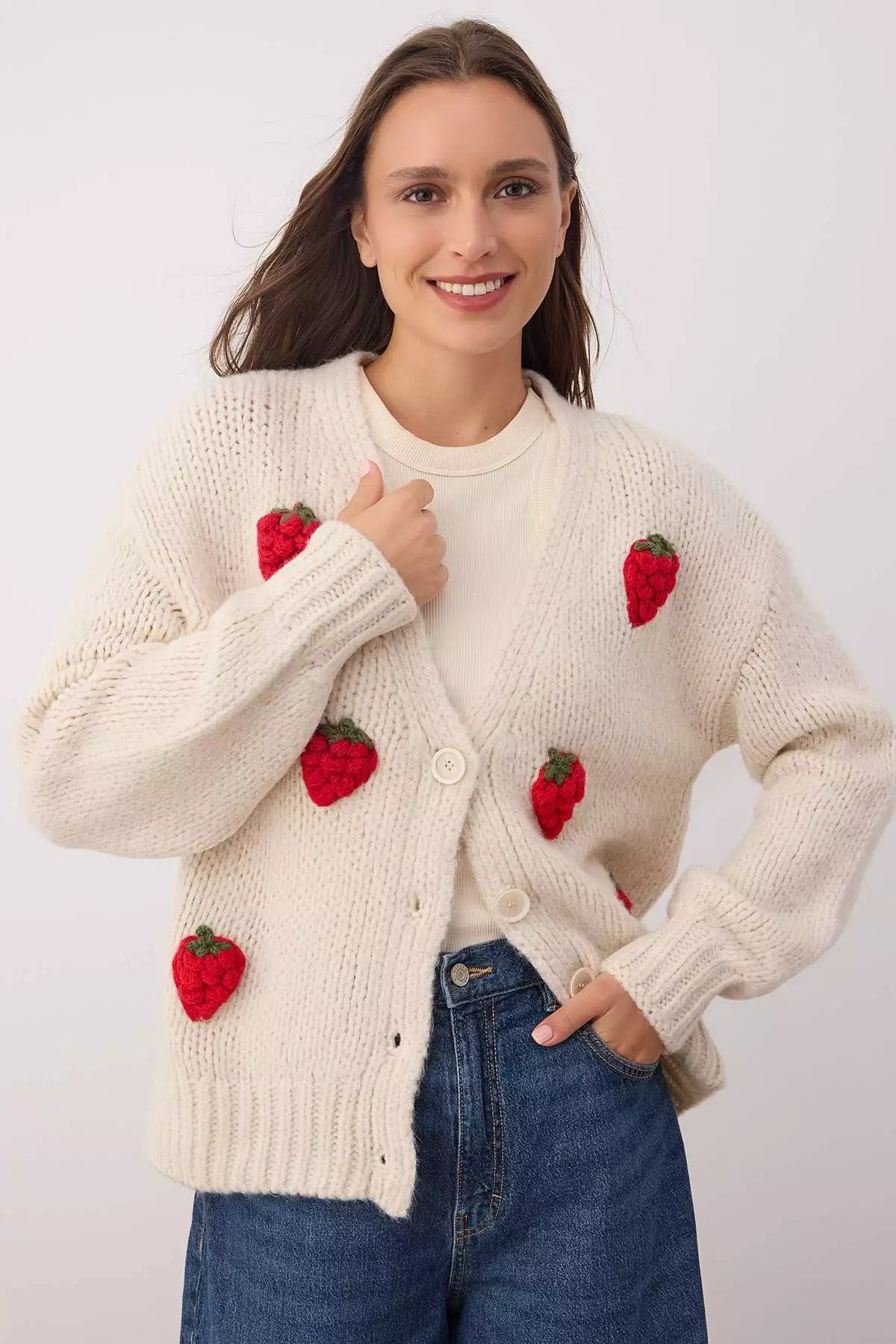 Stone Soft Texture Fruit Embroidered Wide Pattern Knitwear Cardigan Twoaw26Hi00117