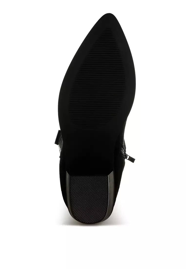 Sepatu Bot Koboi Berdetail Bordir Warna Hitam