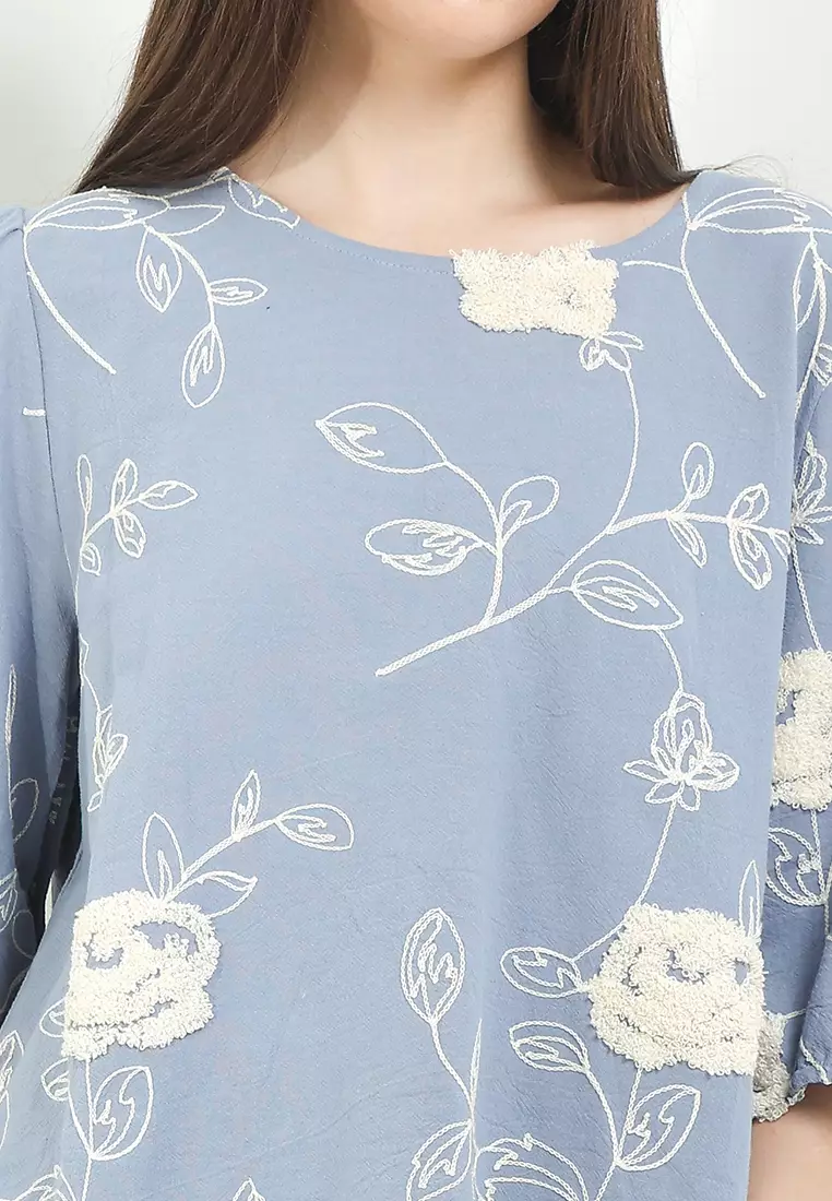 Puff Sleeves Sherpa Emb Blouse