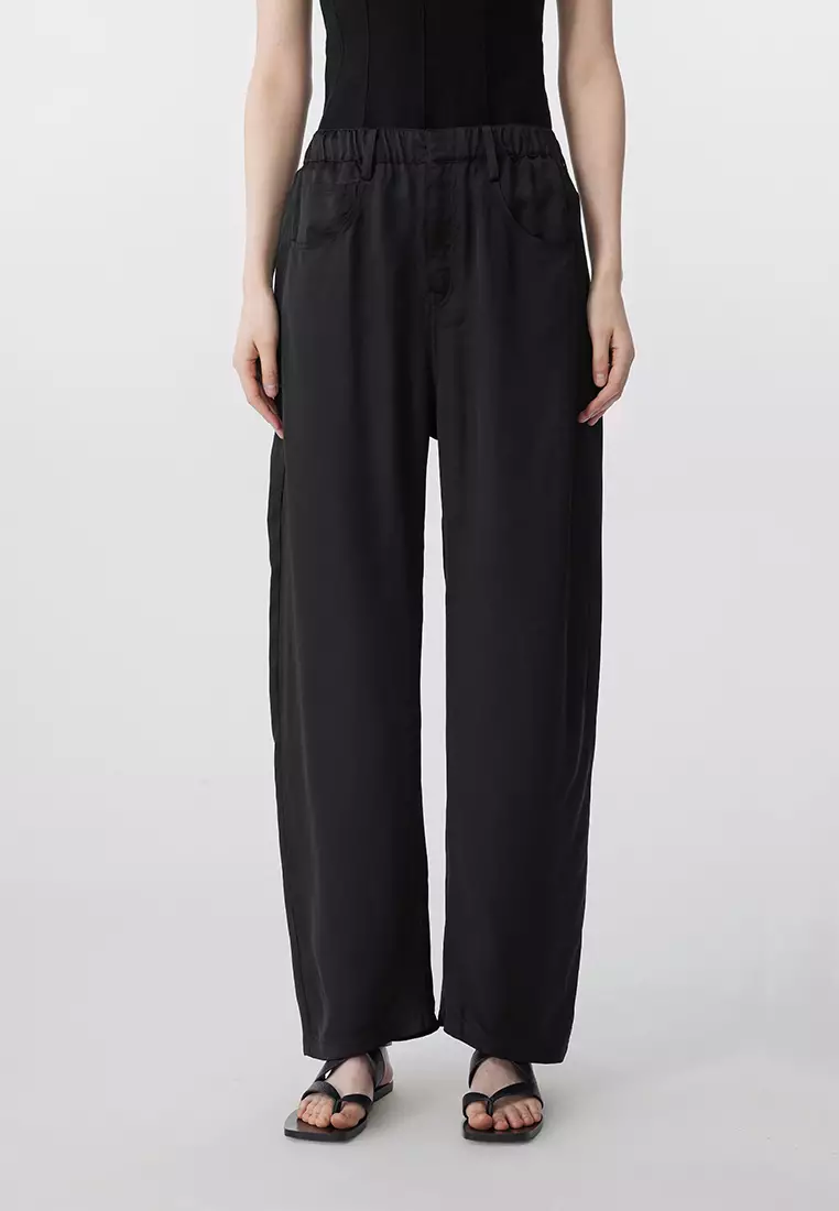 Curled extra-long trousers