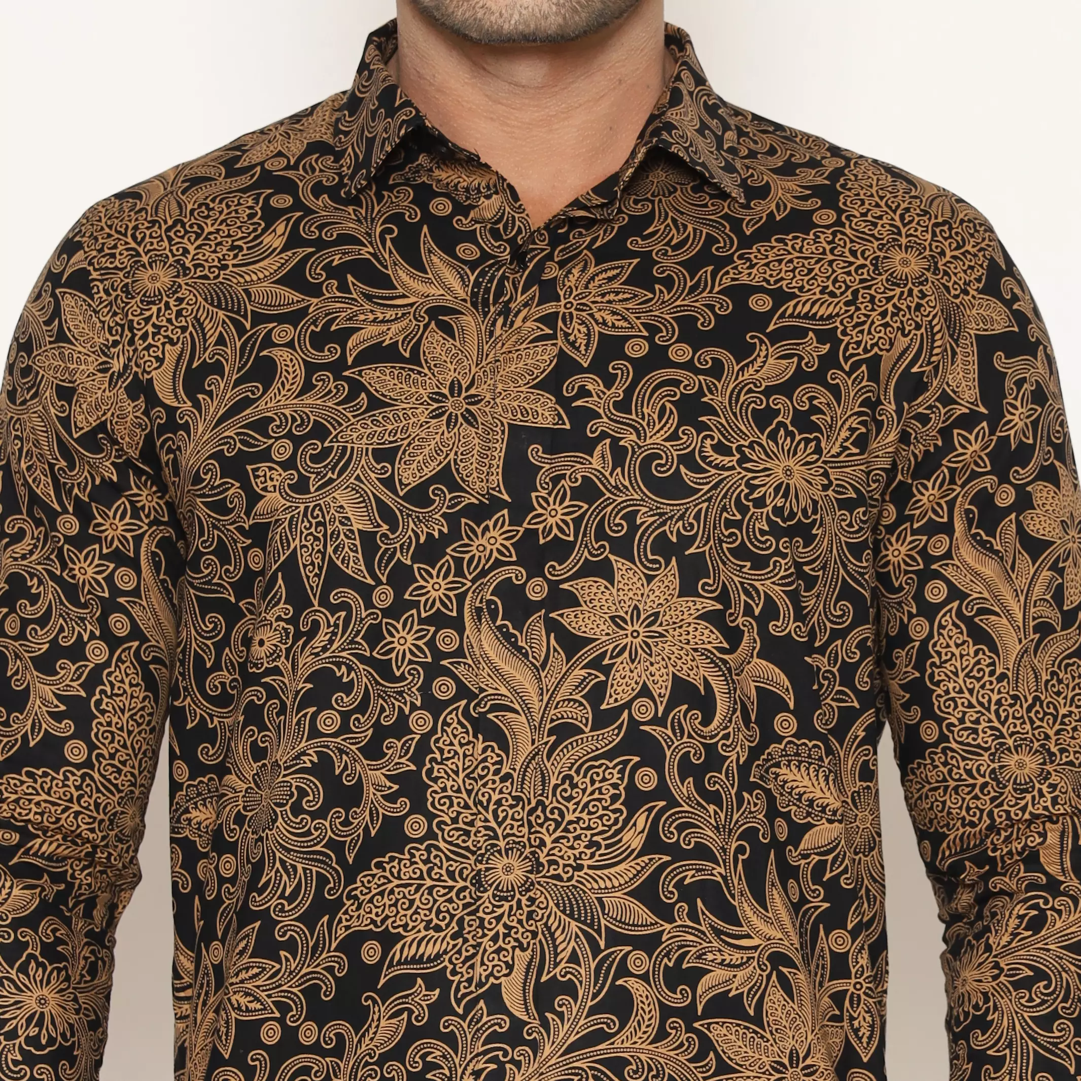MAGINOT KAIVAN BROWN Batik Slim Fit Lengan Panjang