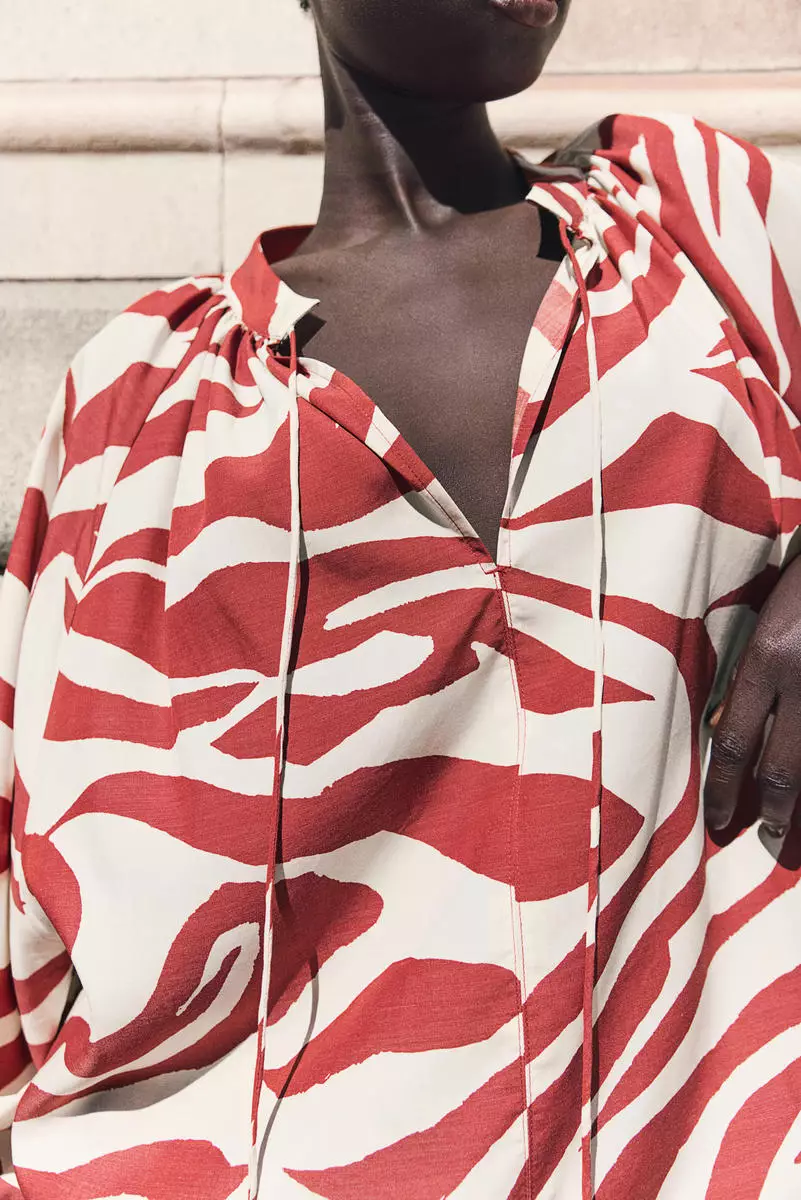 Oversized tie-detail dress
