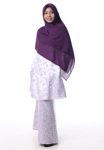 Buy Baju Kurung Salwa from Denai Boutique in Purple at Zalora