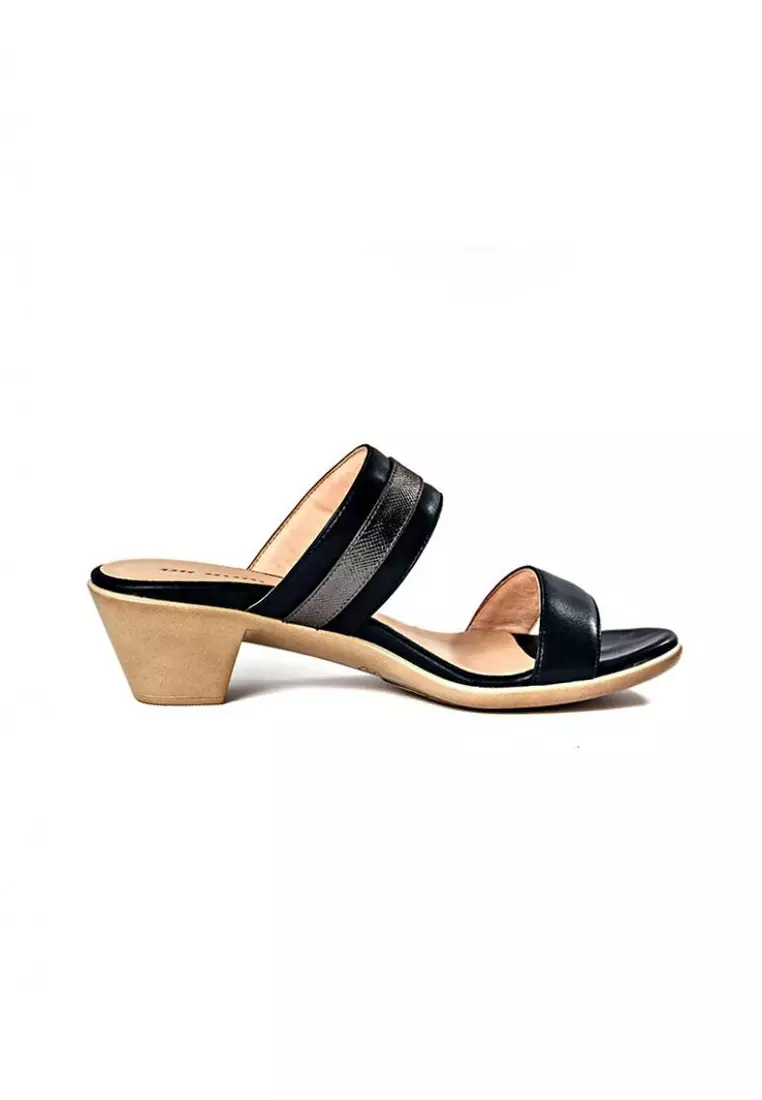 Discount on Dr. Kong  shoes - SKU: Smart Footbed Womens Sandals S3001010