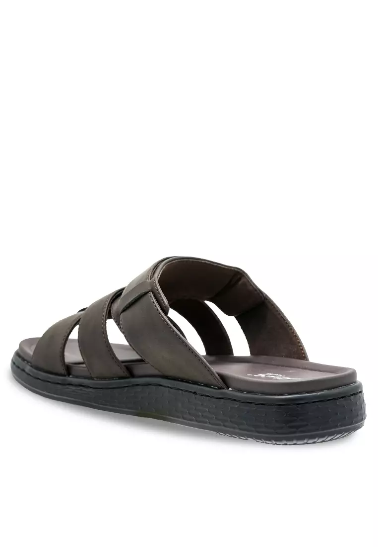 Men Slip On Faux Leather Casual Sandals - 240141238