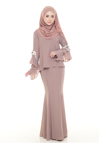 Buy Loreal Kurung Modern in Brown from Rina Nichie Couture in Brown at Zalora