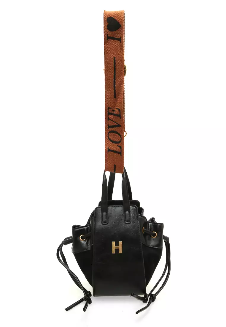 Eilaria Tas Selempang Serut Wanita Mini Sling Bag Uniqe Design Material Leather ORIGINAL - Black