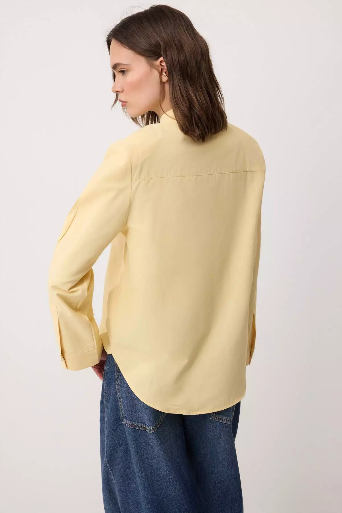 Light Yellow Shirt Twoaw26Go127